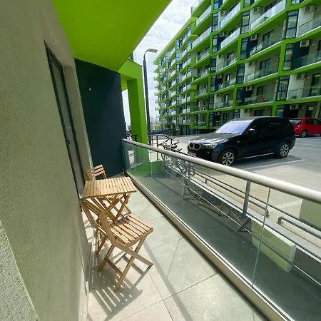 Alezzi Avenue *